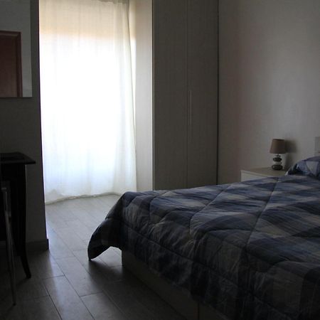 San Pietro'S Home - Guesthouse روما الغرفة الصورة
