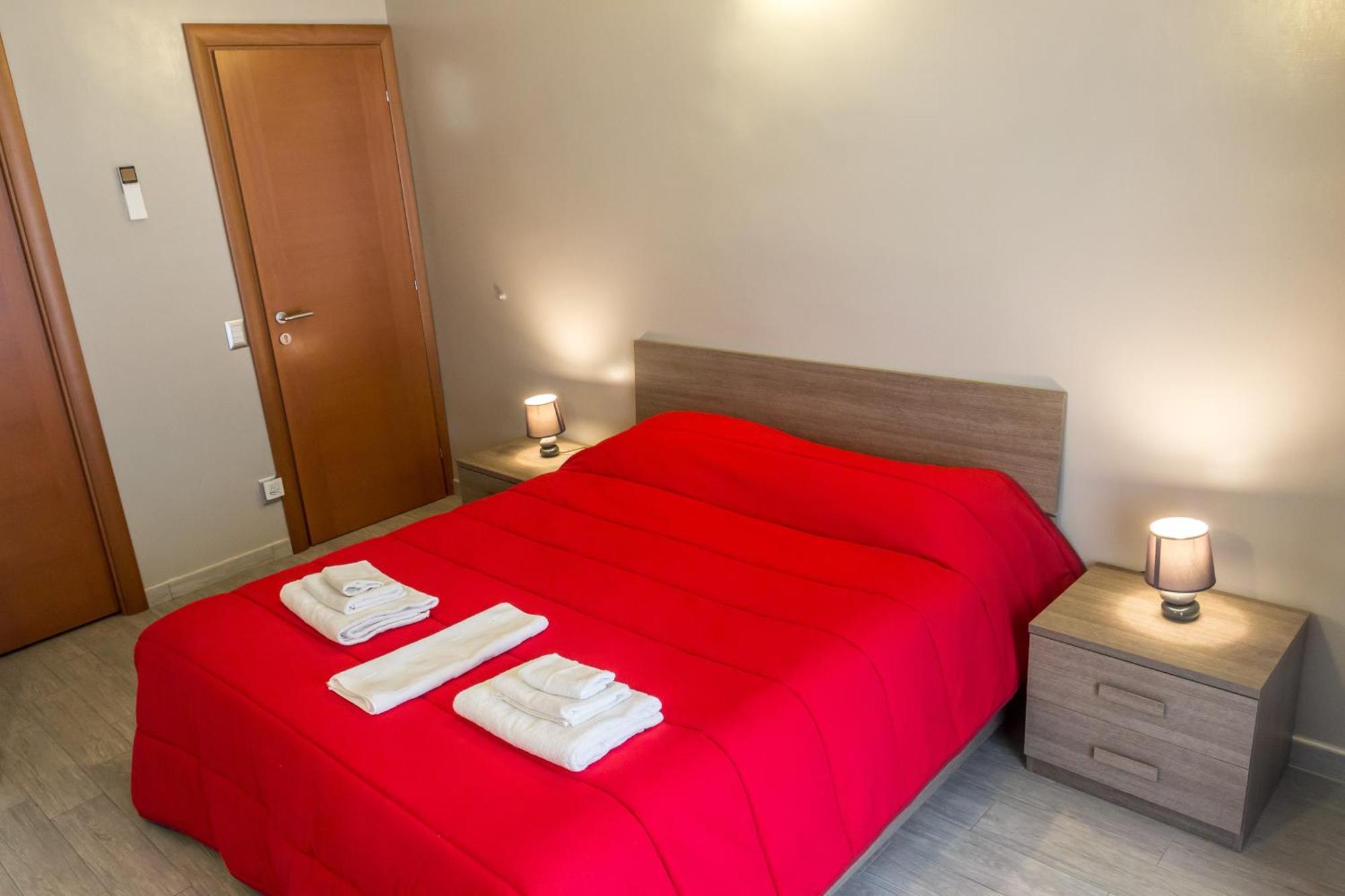 San Pietro'S Home - Guesthouse روما الغرفة الصورة