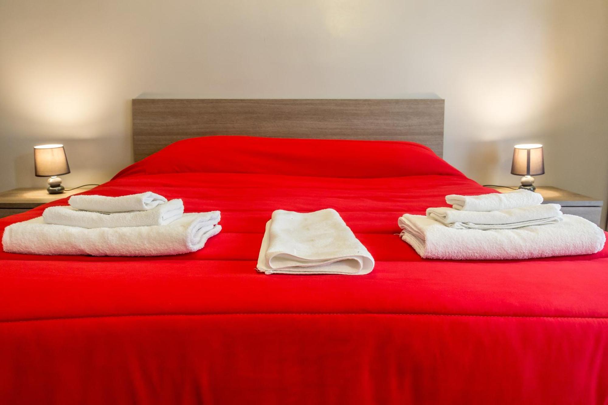 San Pietro'S Home - Guesthouse روما الغرفة الصورة