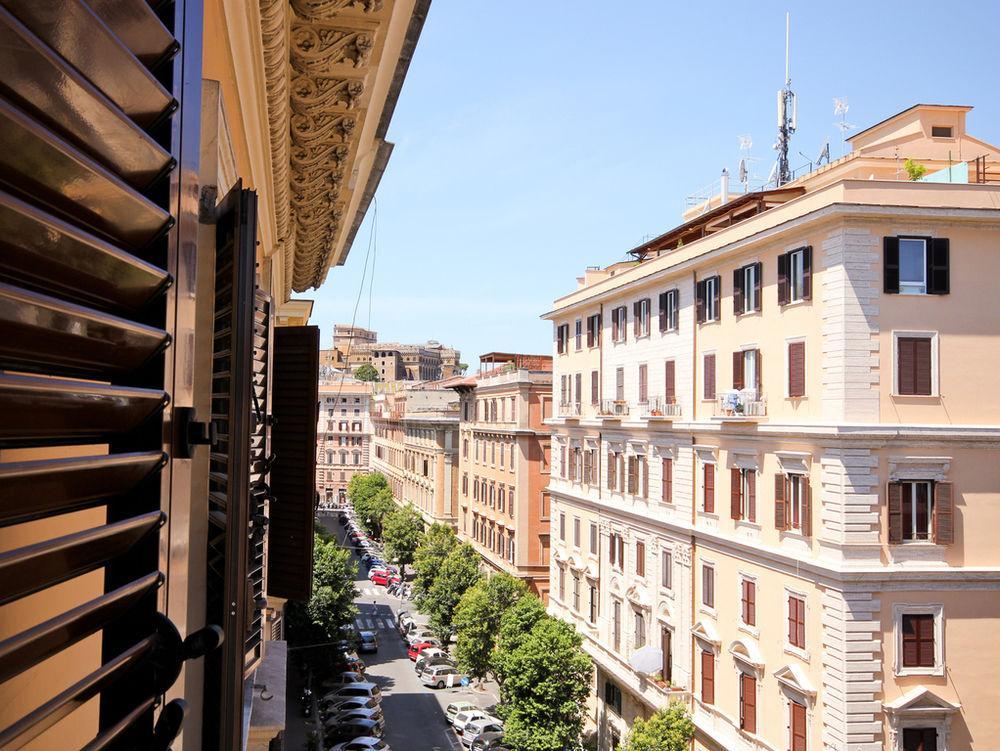 San Pietro'S Home - Guesthouse روما المظهر الخارجي الصورة
